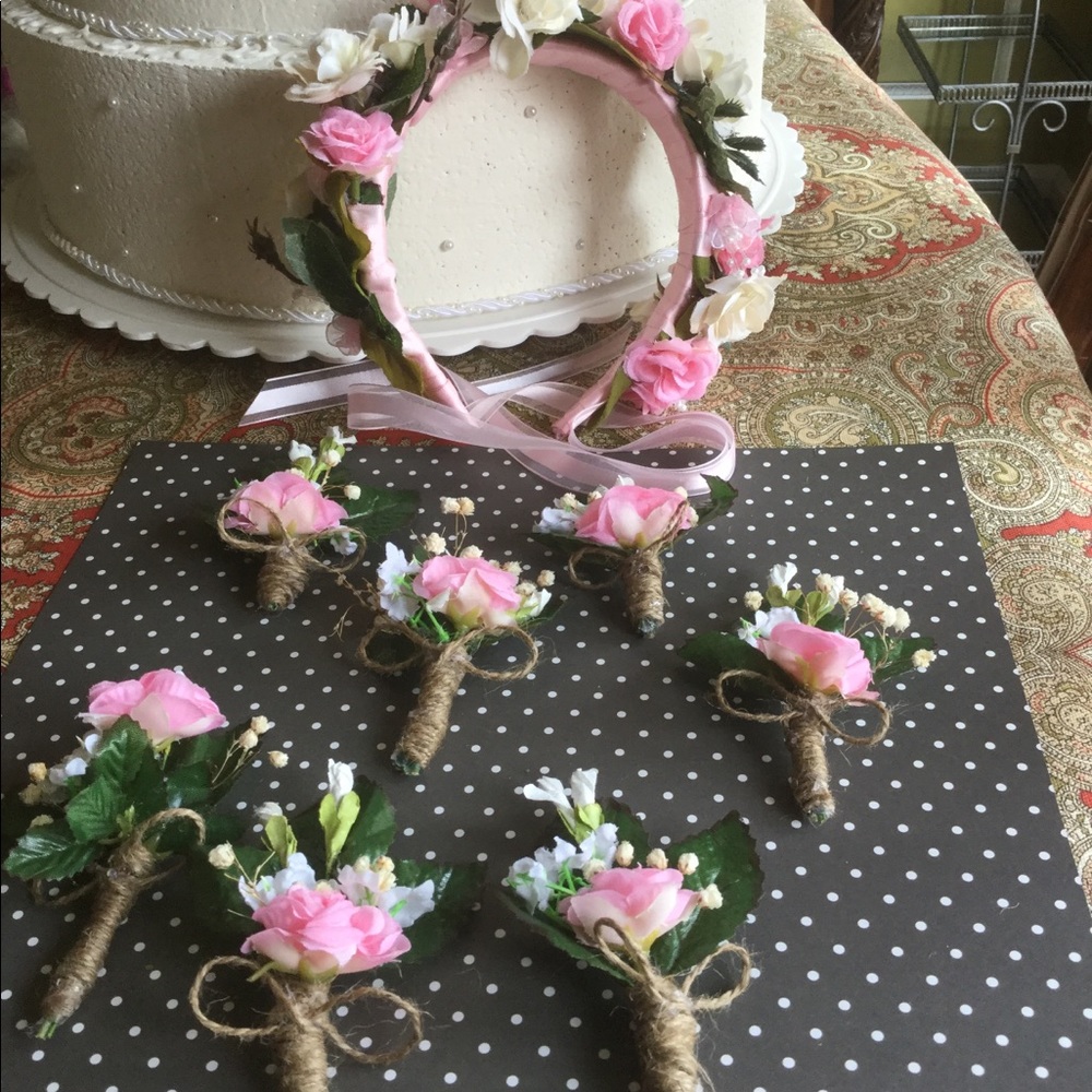 Boutonnieres set